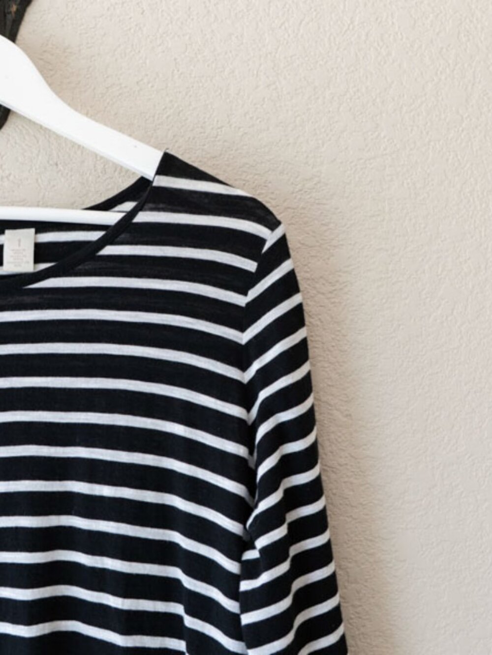 Chico’s Black White Stripe Lace Back Hi Lo Top Medium 100% Cotton Nautical - Picture 4 of 12